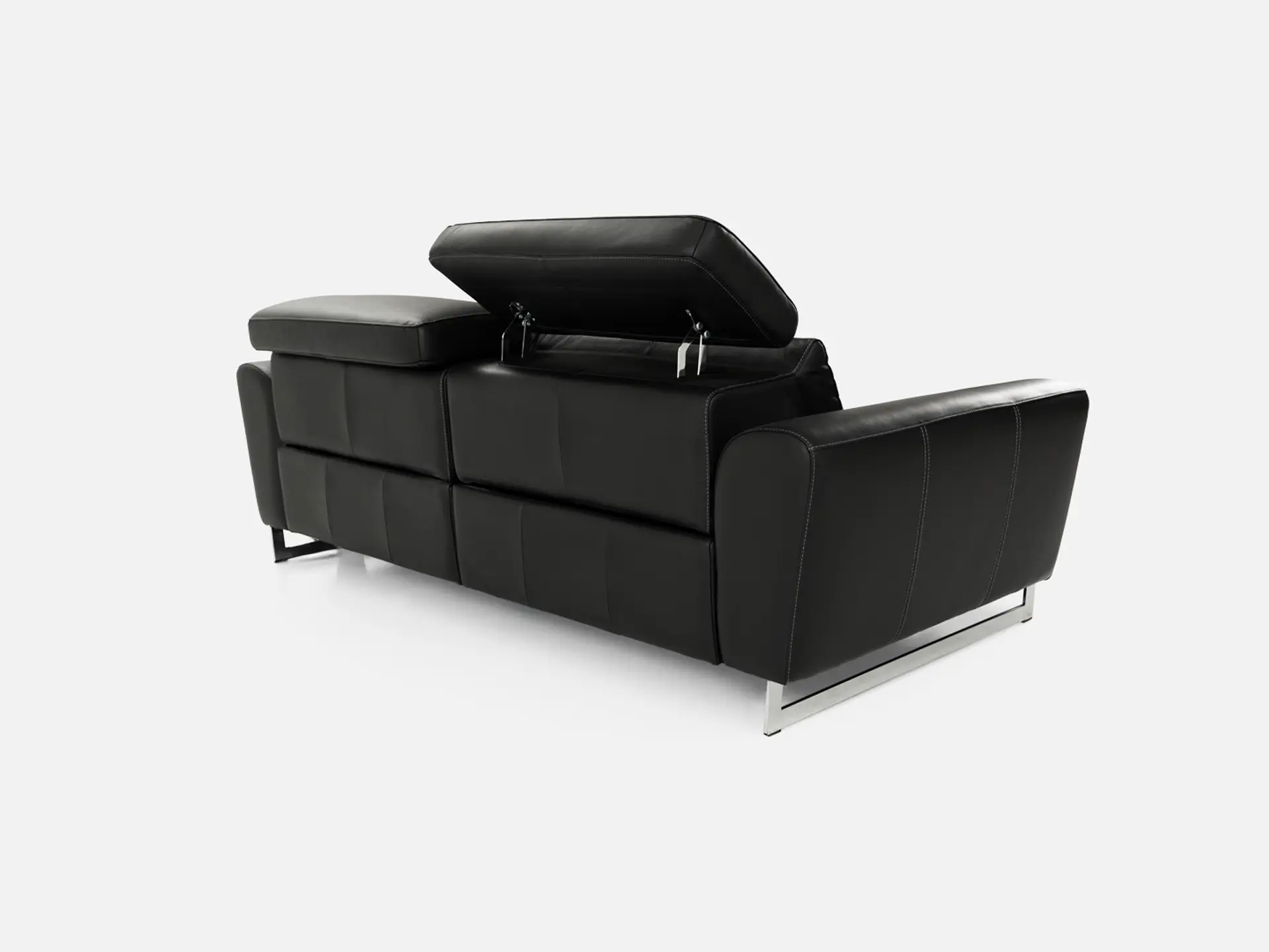 Canape contemporain en cuir noir Victoria chez Décosalon