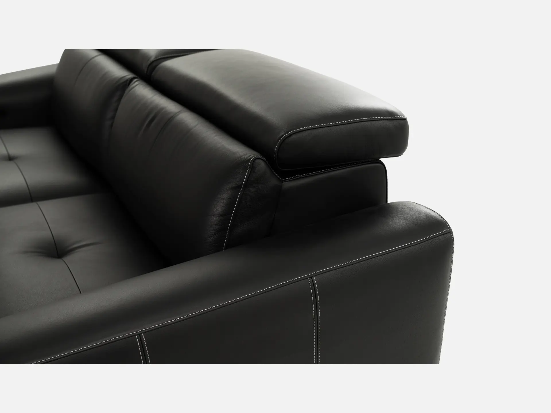 Canape contemporain en cuir noir Victoria chez Décosalon
