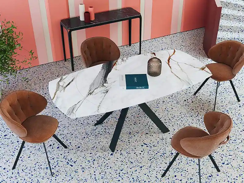 Table de repas en céramique