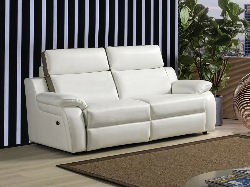 canape 3places en cuir blanc astra copie.webp